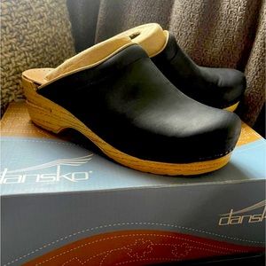 Brand new Dansko Sonja Clogs